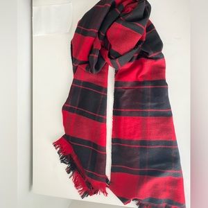 Abercrombie red and black checkered scarf